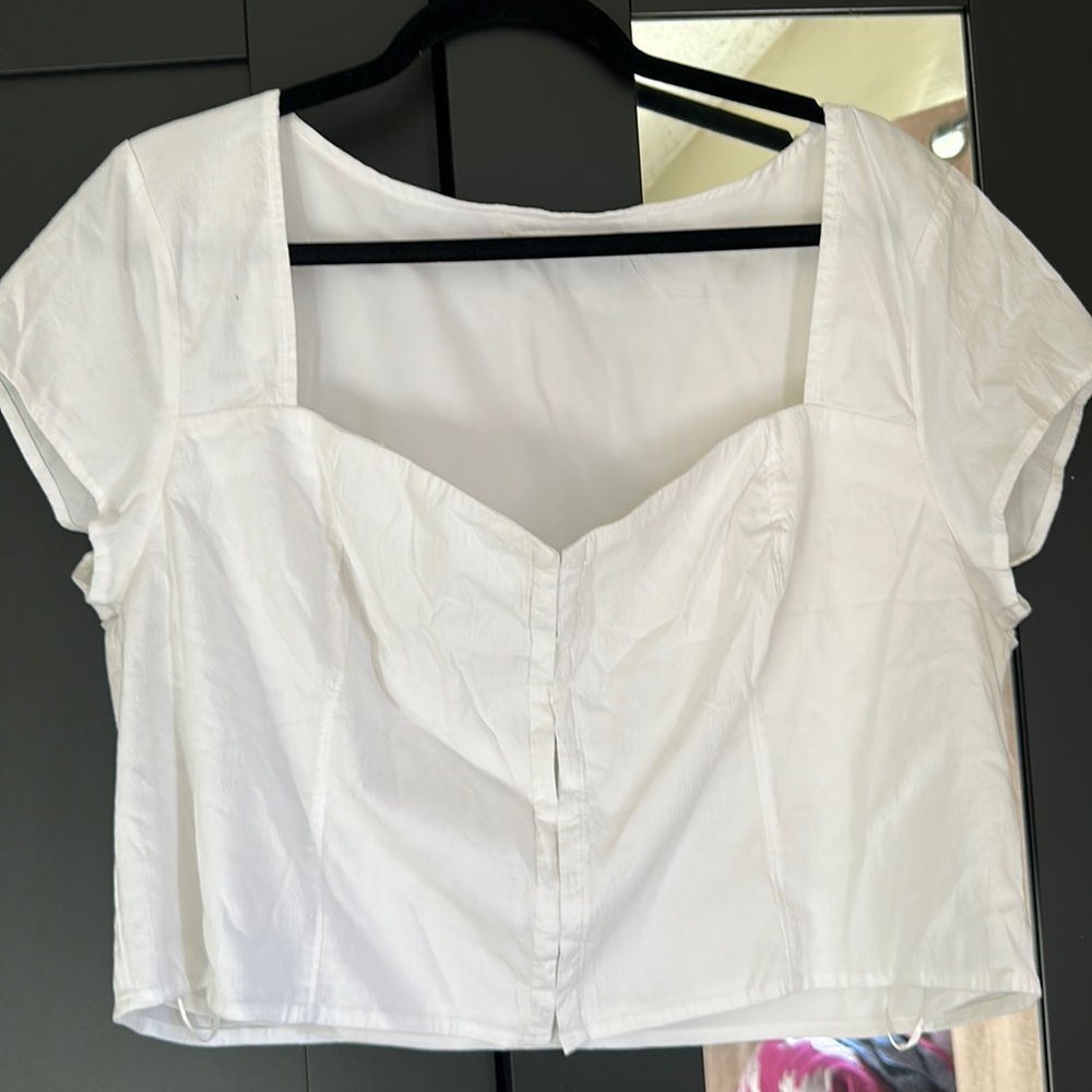 Abercrombie & Fitch top